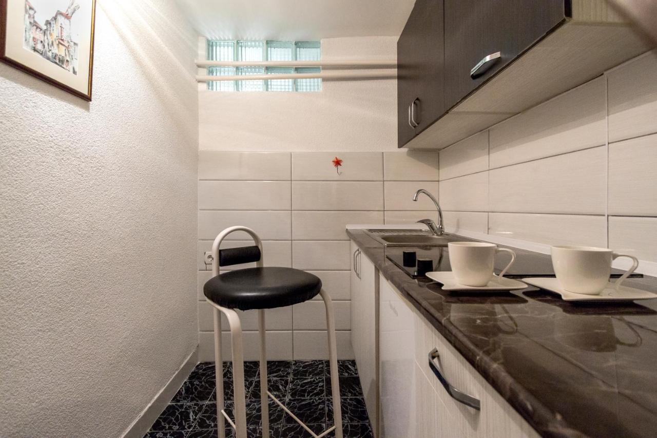 Ines Apartments Ohrid Buitenkant foto