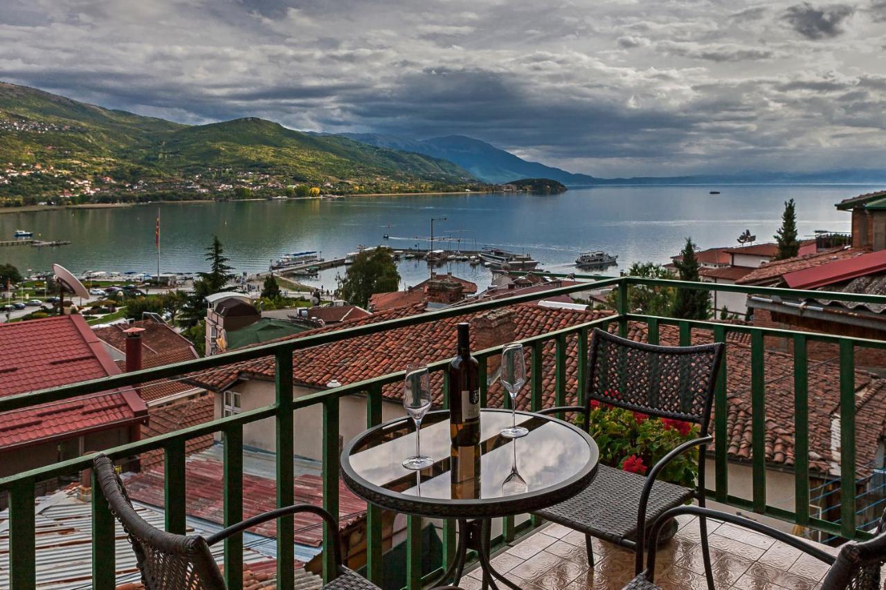 Ines Apartments Ohrid Buitenkant foto